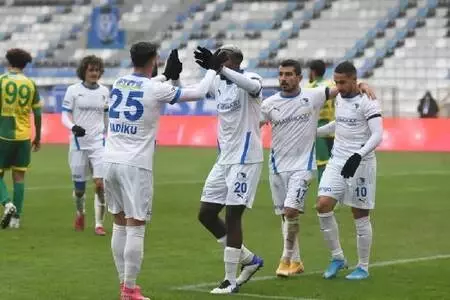 Esenler Erokspor: 5-1 Esenler Erokspor: 5-1