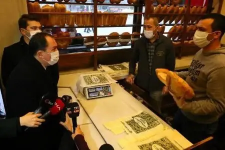 EYÜPSULTAN'DA FIRINLARDA GRAMAJ VE FİYAT DENETİMİ EYÜPSULTAN'DA FIRINLARDA GRAMAJ VE FİYAT DENETİMİ