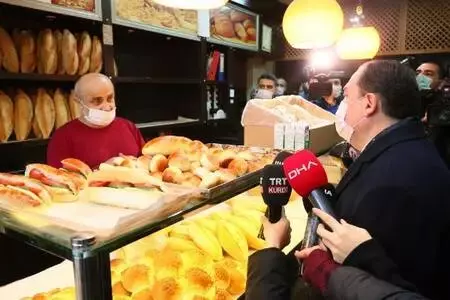 EYÜPSULTAN'DA FIRINLARDA GRAMAJ VE FİYAT DENETİMİ EYÜPSULTAN'DA FIRINLARDA GRAMAJ VE FİYAT DENETİMİ