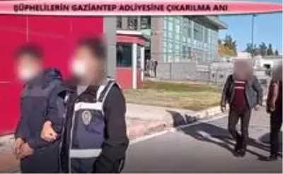 Gaziantep'te otomobil ve motosiklet hırsızı 9 şahıs tutuklandı Gaziantep'te otomobil ve motosiklet hırsızı 9 şahıs tutuklandı