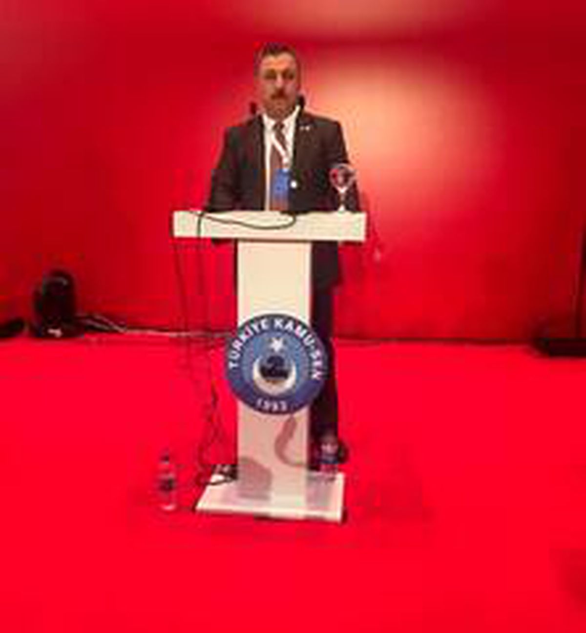 Gülli: 'Değerlerimize saygılı olunmalıdır'