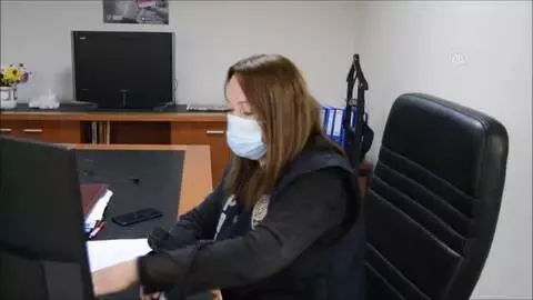 Son dakika haber: Kadın polis, hemcinslerine yönelik şiddeti kitapla anlattı Son dakika haber: Kadın polis, hemcinslerine yönelik şiddeti kitapla anlattı