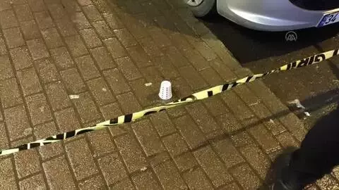 Kağıthane'de silahlı kavga: 1 yaralı Kağıthane'de silahlı kavga: 1 yaralı
