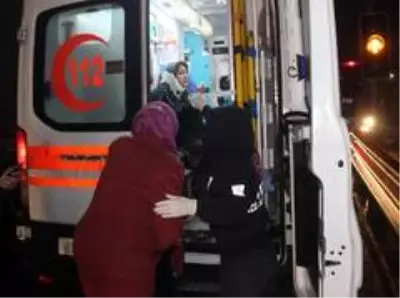 - Kocaeli'de iki otomobil çarpıştı: 1'i ağır 3 yaralı - Kocaeli'de iki otomobil çarpıştı: 1'i ağır 3 yaralı