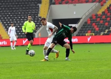 Kocaelispor: 3-2 Kocaelispor: 3-2