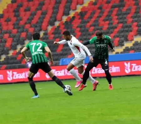 Kocaelispor: 3-2 Kocaelispor: 3-2