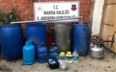 Salihli'de 425 litre sahte içki ele geçirildi Salihli'de 425 litre sahte içki ele geçirildi