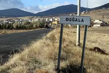 Nevşehir'de aynı aileden koronavirüs nedeniyle ölenlerin sayısı 4'e yükseldi Nevşehir'de aynı aileden koronavirüs nedeniyle ölenlerin sayısı 4'e yükseldi
