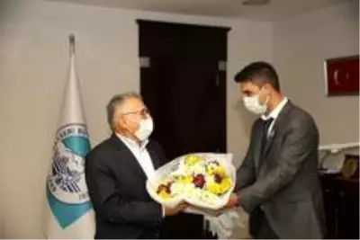 Başkan Büyükkılıç'a şehit aileleri ve gazilerden ziyaret Başkan Büyükkılıç'a şehit aileleri ve gazilerden ziyaret