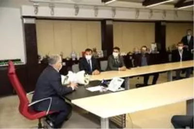 Başkan Büyükkılıç'a şehit aileleri ve gazilerden ziyaret Başkan Büyükkılıç'a şehit aileleri ve gazilerden ziyaret