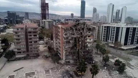 Sözbilir: İzmir'de yıkıcı bir deprem olma olasılığı yüksek, hazırlıklı olunmalı Sözbilir: İzmir'de yıkıcı bir deprem olma olasılığı yüksek, hazırlıklı olunmalı