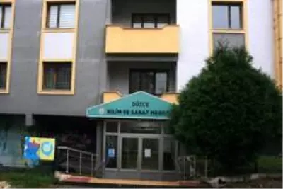 Babasını hastalığına çare ararken büyük bir buluşa imza attı Babasını hastalığına çare ararken büyük bir buluşa imza attı
