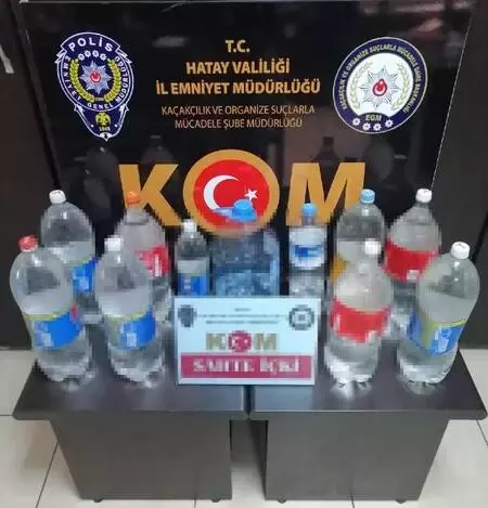Yılbaşı öncesi sahte içki uyarısı: Merdiven altı içkinin ağır sonuçları olur Yılbaşı öncesi sahte içki uyarısı: Merdiven altı içkinin ağır sonuçları olur