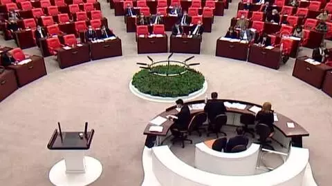 Bakan Selçuk: 'Kovid tedavilerinin ücretsiz olması için aktardığımız kaynak 4,5 milyar liraya yaklaştı' Bakan Selçuk: 'Kovid tedavilerinin ücretsiz olması için aktardığımız kaynak 4,5 milyar liraya yaklaştı'
