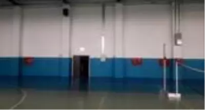 BAÜN'den Yasemin Adar'a jest BAÜN'den Yasemin Adar'a jest