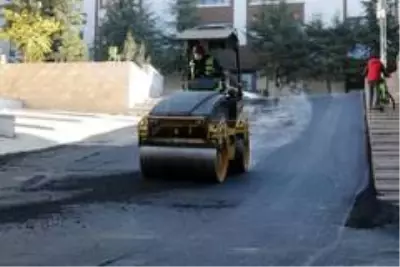 Çankaya'dan 70 bin ton asfalt Çankaya'dan 70 bin ton asfalt
