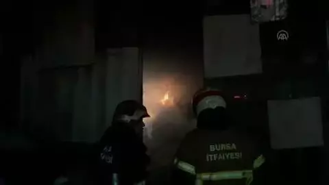 Son dakika haberi: Bursa'da büyükbaş hayvan çiftliğinde çıkan yangın söndürüldü