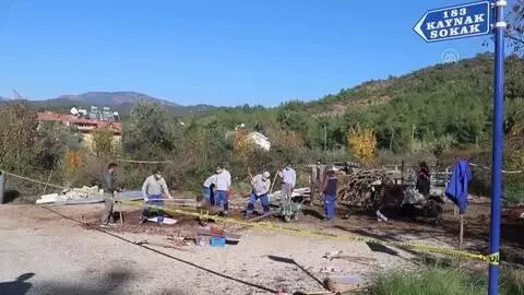Son dakika... Çocukların bulduğu tarihi mezarda kazı çalışması başlatıldı Son dakika... Çocukların bulduğu tarihi mezarda kazı çalışması başlatıldı