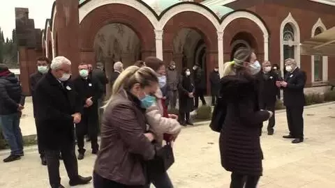 Eski Sağlık Bakanı Kaya Kılıçturgay'ın cenazesi toprağa verildi Eski Sağlık Bakanı Kaya Kılıçturgay'ın cenazesi toprağa verildi