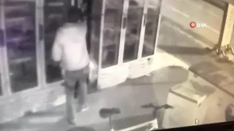 Hırsızın enerji içeceği aşkı, market sahibini isyan ettirdi Hırsızın enerji içeceği aşkı, market sahibini isyan ettirdi