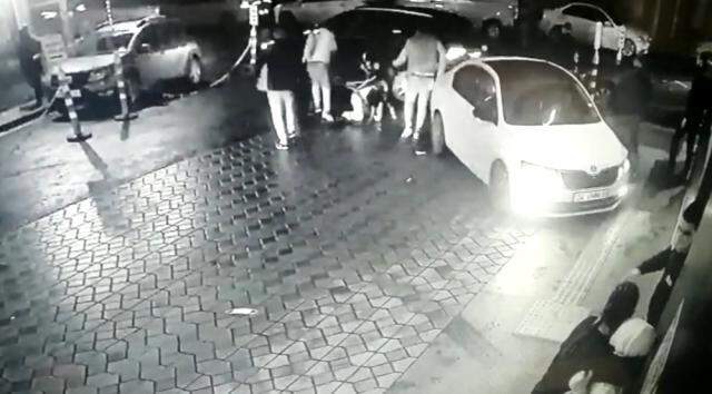 Husumetlisi olduğu şahsa önce arabayla çarptı sonra ateş açarak yaraladı
