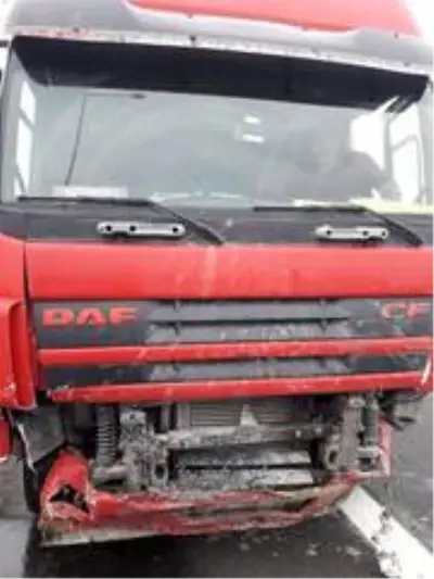 Kocaeli'de zincirleme trafik kazası: 1 ağır yaralı Kocaeli'de zincirleme trafik kazası: 1 ağır yaralı