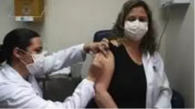 Korkutan gelişme! ABD'de Pfizer aşısı yapılan bir sağlık çalışanı hastanelik oldu Korkutan gelişme! ABD'de Pfizer aşısı yapılan bir sağlık çalışanı hastanelik oldu