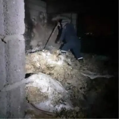 Samandağ'da saman yangını Samandağ'da saman yangını