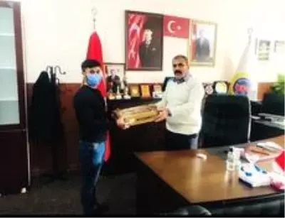 Şenoba Belde Belediye Başkanı Babat'tan örnek davranış Şenoba Belde Belediye Başkanı Babat'tan örnek davranış