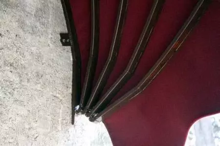 Bolu'da Akşemseddin Hazretleri Türbesi'ne Fransız tarzı tente takılması tepkilere neden oldu Bolu'da Akşemseddin Hazretleri Türbesi'ne Fransız tarzı tente takılması tepkilere neden oldu