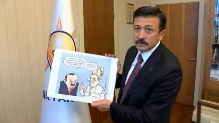 AK Parti'li Dağ'dan İzmir Büyükşehir Belediye Başkanı Soyer'e karikatürist tepkisi AK Parti'li Dağ'dan İzmir Büyükşehir Belediye Başkanı Soyer'e karikatürist tepkisi