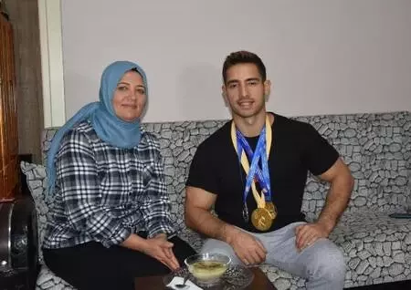 Avrupa şampiyonunu ameliyat eden Prof. Dr. Demirtaş'tan paça çorbası için uyarılar Avrupa şampiyonunu ameliyat eden Prof. Dr. Demirtaş'tan paça çorbası için uyarılar