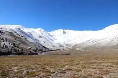 Başkan Çay'dan kayak merkezi çağrısı Başkan Çay'dan kayak merkezi çağrısı