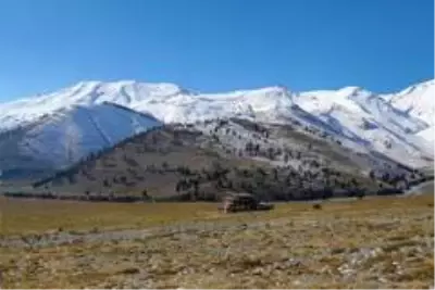 Başkan Çay'dan kayak merkezi çağrısı Başkan Çay'dan kayak merkezi çağrısı