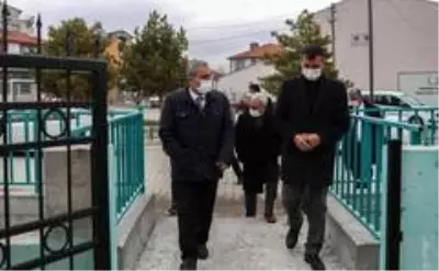 Başkan Işık: '1453 Konutları ve çevresi yeni bir mahalle olacak' Başkan Işık: '1453 Konutları ve çevresi yeni bir mahalle olacak'