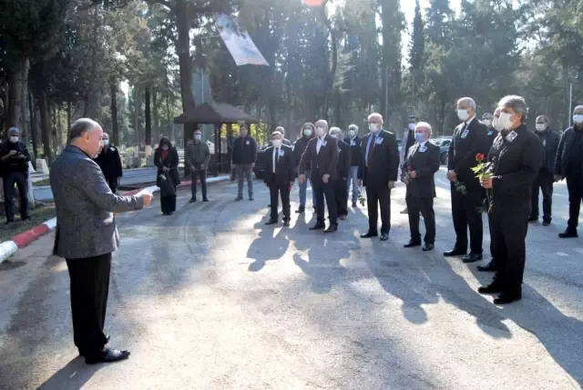 Başkan Tarhan, Akın Özdemir`in anma törenine katıldı