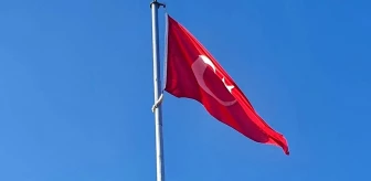 Bölükyayla'ya dev Türk Bayrağı dalgalandırıldı