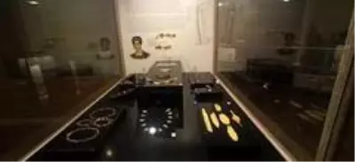 Bu tarihi takılara paha biçilemiyor Bu tarihi takılara paha biçilemiyor