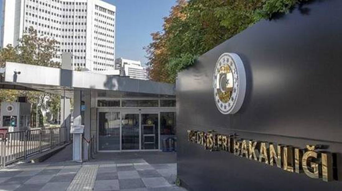 Dışişleri'nden, Rodos Başkonsolosluğu'nda görevli personelin tutuklanmasına kınama