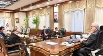 Diyarbakır Büyükşehir Belediyesi çiftçilerin yüzünü güldürüyor Diyarbakır Büyükşehir Belediyesi çiftçilerin yüzünü güldürüyor