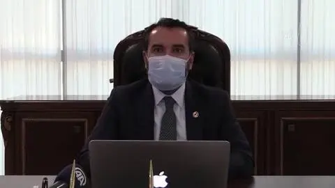 Elazığ Belediye Başkanı Şerifoğulları, AA'nın 'Yılın Fotoğrafları' oylamasına katıldı Elazığ Belediye Başkanı Şerifoğulları, AA'nın 'Yılın Fotoğrafları' oylamasına katıldı