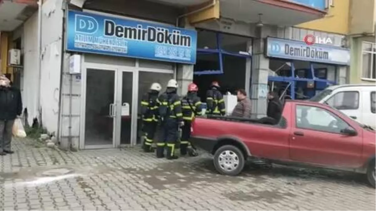 Gaz tüpü patladı, iş yeri harabeye döndü