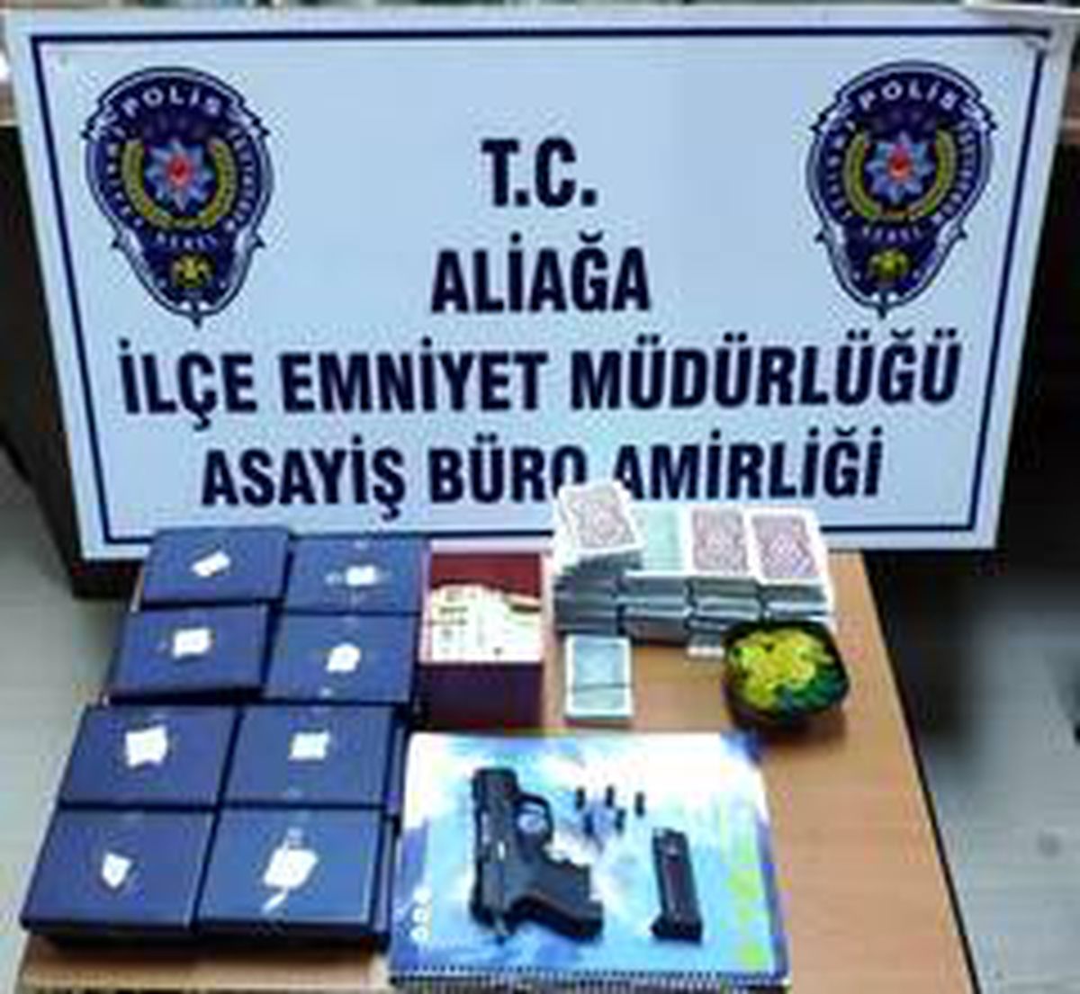 İzmir'de kumar baskında 14 kişiye ceza