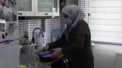 KOVİD-19 HASTALARI YAŞADIKLARINI ANLATIYOR - 'Sanki beynimi tornavidayla oydular, nefes alamadım' KOVİD-19 HASTALARI YAŞADIKLARINI ANLATIYOR - 'Sanki beynimi tornavidayla oydular, nefes alamadım'