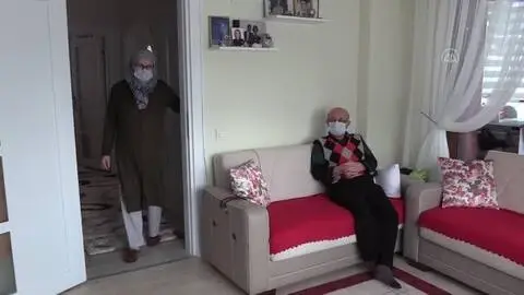 KOVİD-19 HASTALARI YAŞADIKLARINI ANLATIYOR - 'Sanki beynimi tornavidayla oydular, nefes alamadım' KOVİD-19 HASTALARI YAŞADIKLARINI ANLATIYOR - 'Sanki beynimi tornavidayla oydular, nefes alamadım'