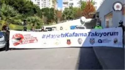 Kuryelere 'hayatıma kastım yok, kaskım var' bilgilendirmesi