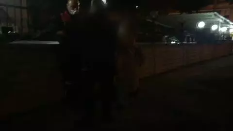 Maske takmamak için polise direnen kadına para cezası kesildi Maske takmamak için polise direnen kadına para cezası kesildi