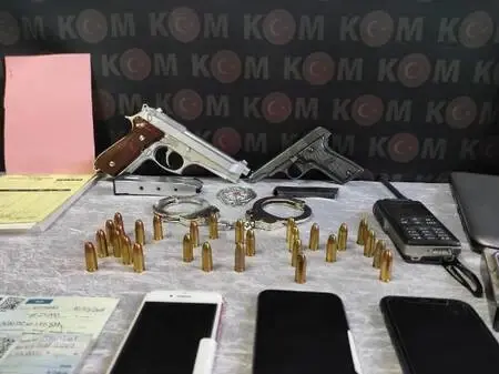 Paravan şirket kurup vatandaşları dolandıran suç örgütü çökertildi Paravan şirket kurup vatandaşları dolandıran suç örgütü çökertildi