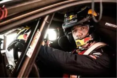 Red Bull sporcusu Sebastien Loeb Dakar Rallisi'nde yarışacak Red Bull sporcusu Sebastien Loeb Dakar Rallisi'nde yarışacak