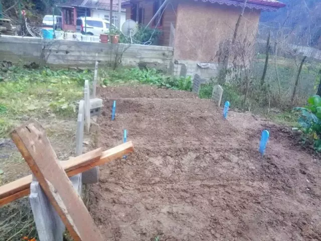 Aynı ailede yaşanan 6 koronavirüs ölümüyle ilgili vahim iddia! İlk vefatın ardından tabut mu açıldı? Aynı ailede yaşanan 6 koronavirüs ölümüyle ilgili vahim iddia! İlk vefatın ardından tabut mu açıldı?